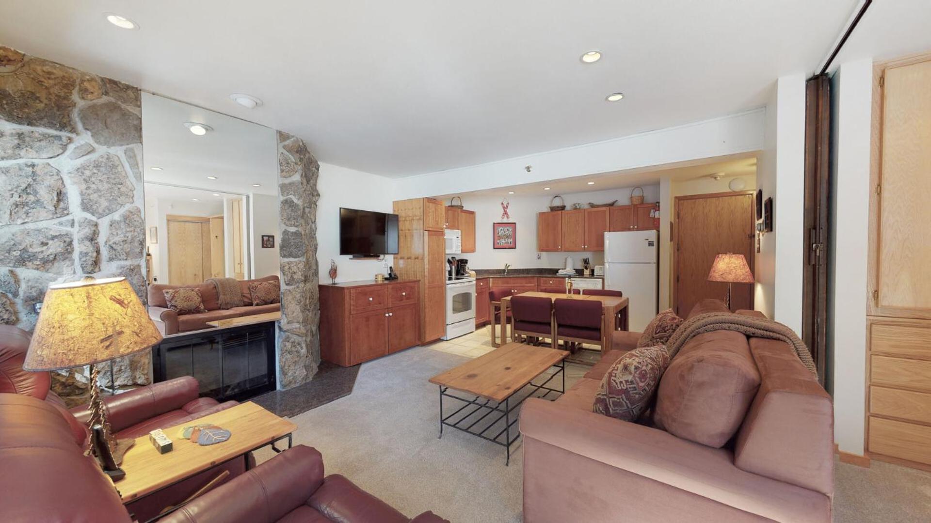 Laurelwood Condominiums 408 Snowmass Village Room photo